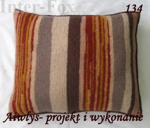 Poduszka.  Projekt i wykonanie - Aiwlys  