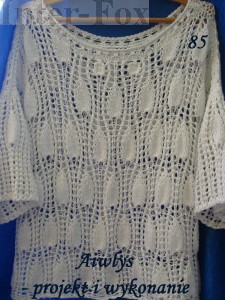 Bluzka. Projekt i wykonanie - Aiwlys  