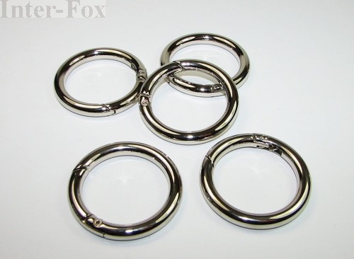 karabinczyk koło srebny 35mm fox.JPG